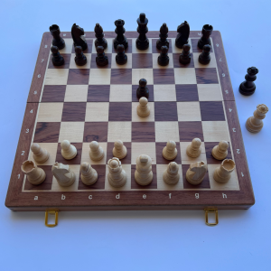 Drvena šahovska garnitura – Golden Knight Chess Set 4